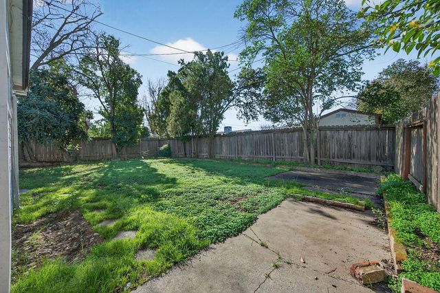 3308 Windsor Dr, Sacramento, CA 95864