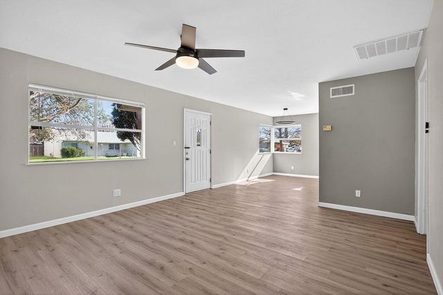 3308 Windsor Dr, Sacramento, CA 95864