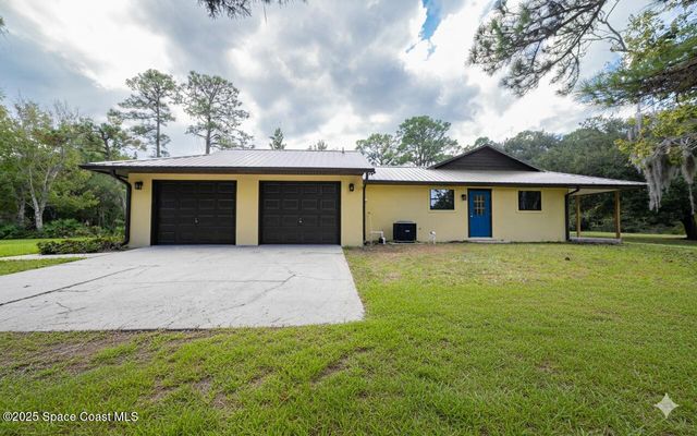 3772 E R Smyth Drive, Mims, FL 32754