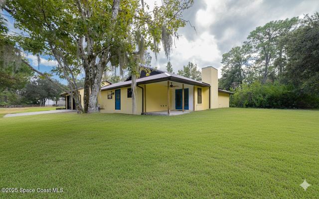 3772 E R Smyth Drive, Mims, FL 32754