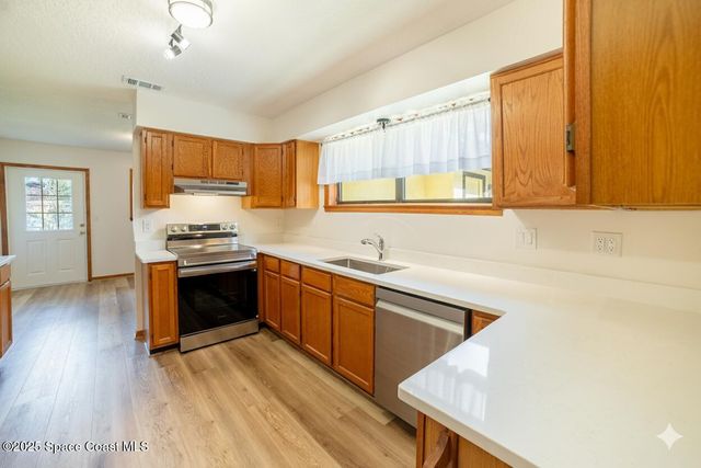 3772 E R Smyth Drive, Mims, FL 32754