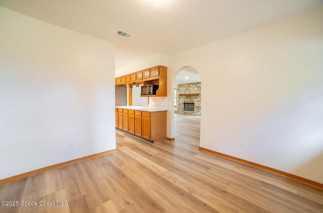 3772 E R Smyth Drive, Mims, FL 32754