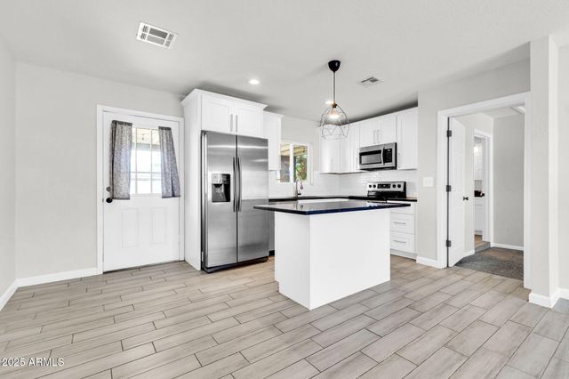 449 E Harmony Avenue, Mesa, AZ 85204