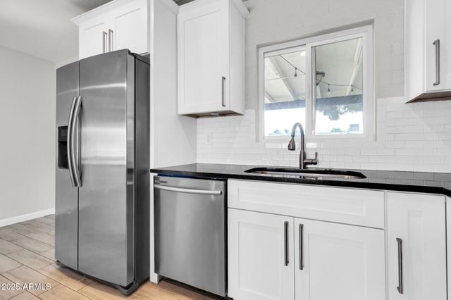 449 E Harmony Avenue, Mesa, AZ 85204