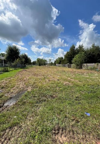 1018 County Road 3556, Cleveland, TX 77327
