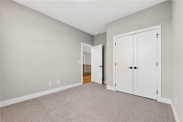 24985 W 94th Place, Lenexa, KS 66227