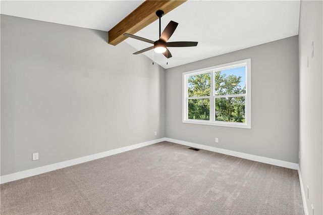 24985 W 94th Place, Lenexa, KS 66227