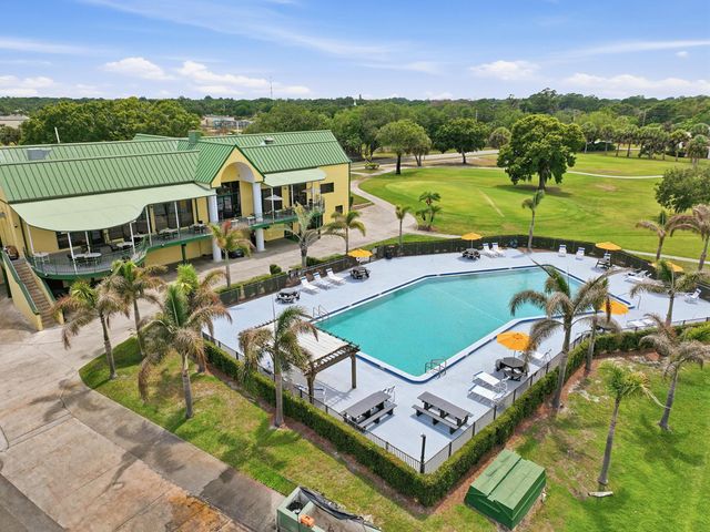 4300 Gator Trace Drive C, Fort Pierce, FL 34982