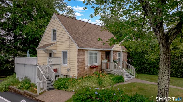 237 Alexander Avenue, Waterbury, CT 06705