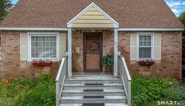 237 Alexander Avenue, Waterbury, CT 06705