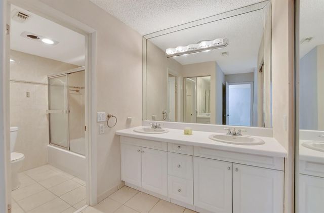 21864 Arriba Real 3d, Boca Raton, FL 33433