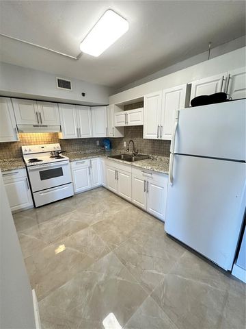901 Hillcrest Dr 315 315, Hollywood, FL 33021