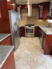 1154 S Barrington 312, Los Angeles, CA 90049