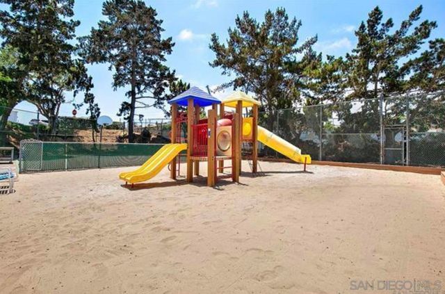 3938 Voltaire St, San Diego, CA 92107