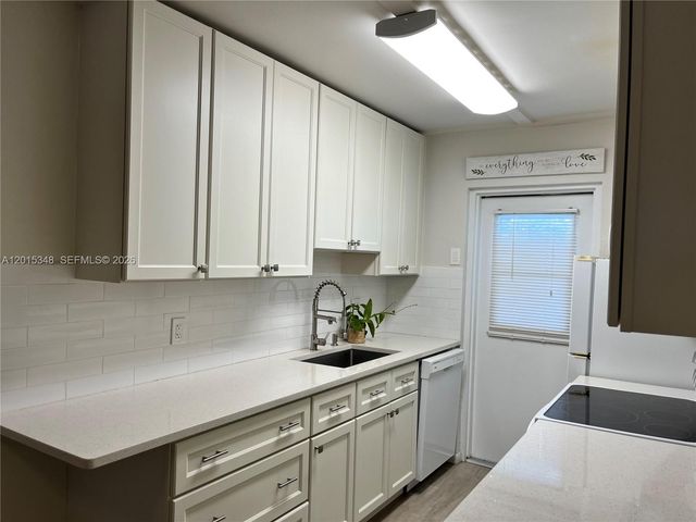 6550 Royal Palm Blvd 105A, Margate, FL 33063