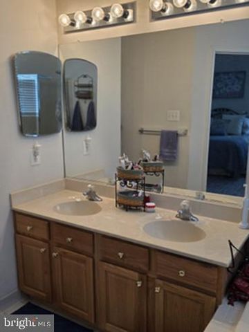 605 LIGHTHOUSE LANDING LN, Annapolis, MD 21409