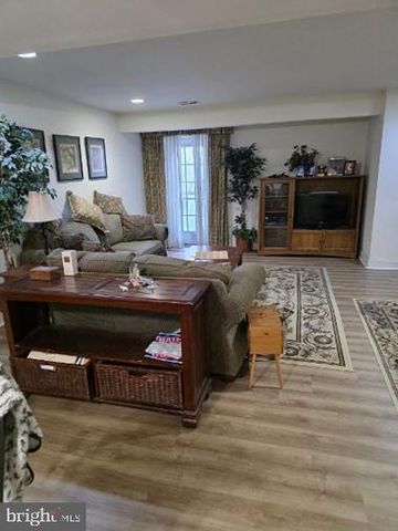 605 LIGHTHOUSE LANDING LN, Annapolis, MD 21409
