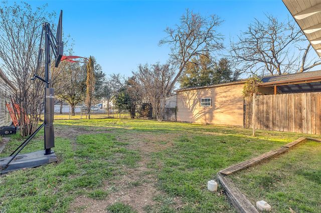 507 S Gilpin Avenue, Cockrell Hill, TX 75211