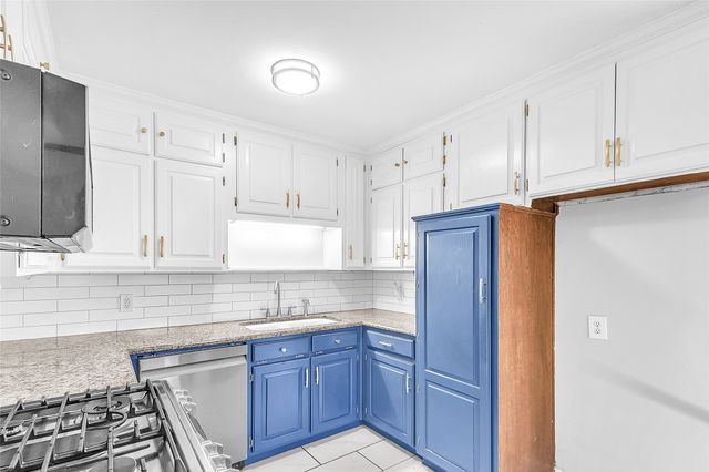 507 S Gilpin Avenue, Cockrell Hill, TX 75211