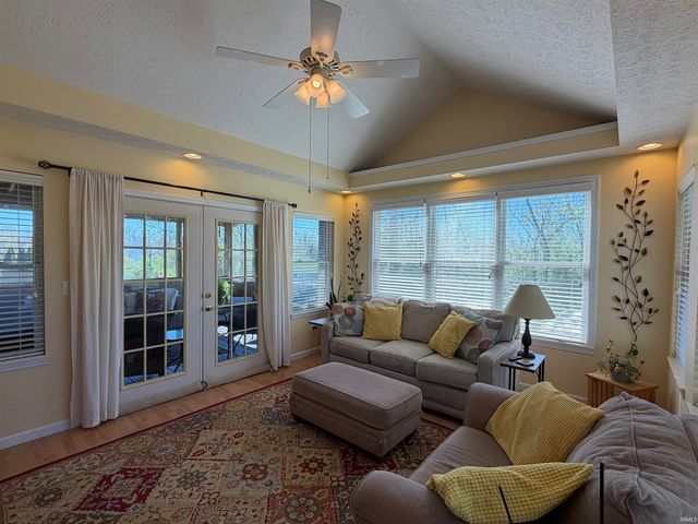 390 E Cardinal Glen Drive, Bloomington, IN 47401