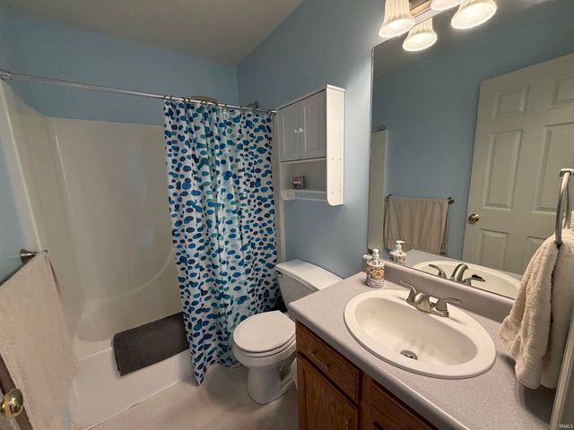 390 E Cardinal Glen Drive, Bloomington, IN 47401