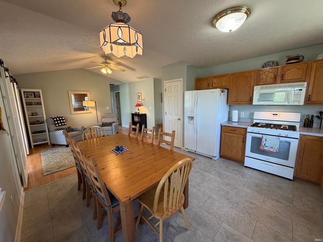 390 E Cardinal Glen Drive, Bloomington, IN 47401