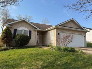 390 E Cardinal Glen Drive, Bloomington, IN 47401