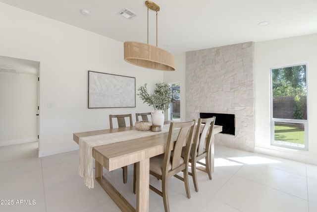 15033 N 60TH Street, Scottsdale, AZ 85254