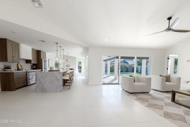 15033 N 60TH Street, Scottsdale, AZ 85254