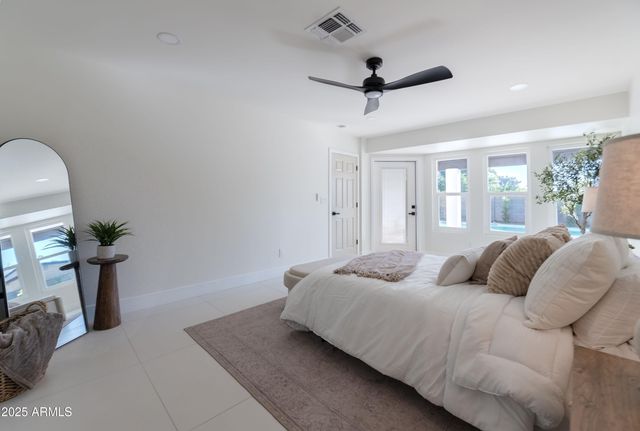 15033 N 60TH Street, Scottsdale, AZ 85254