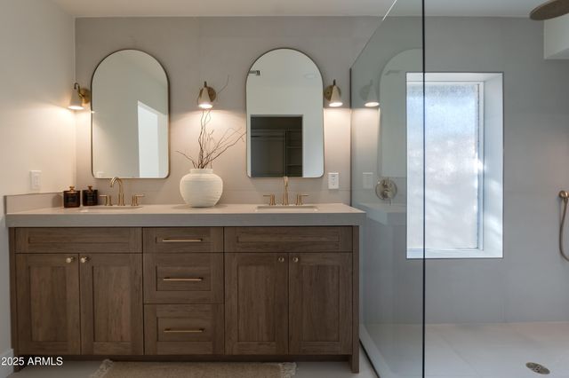 15033 N 60TH Street, Scottsdale, AZ 85254