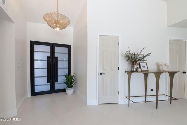 15033 N 60TH Street, Scottsdale, AZ 85254