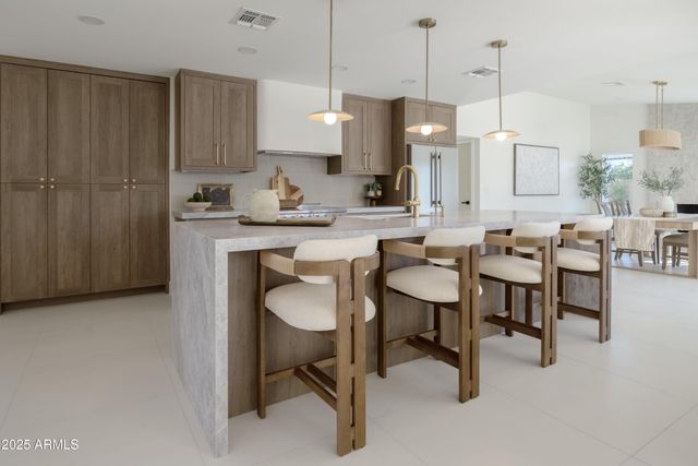 15033 N 60TH Street, Scottsdale, AZ 85254