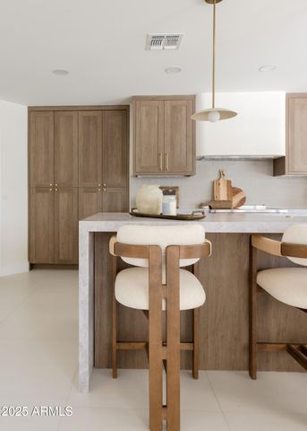 15033 N 60TH Street, Scottsdale, AZ 85254