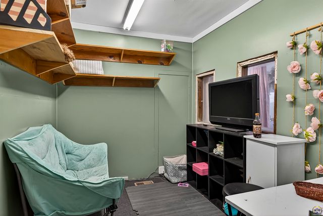 405 New York Ave, Holton, KS 66436