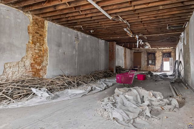 405 New York Ave, Holton, KS 66436