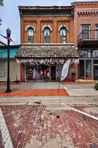 405 New York Ave, Holton, KS 66436