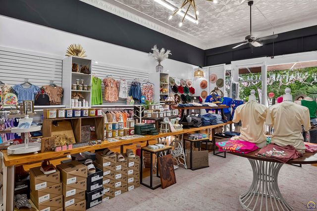 405 New York Ave, Holton, KS 66436