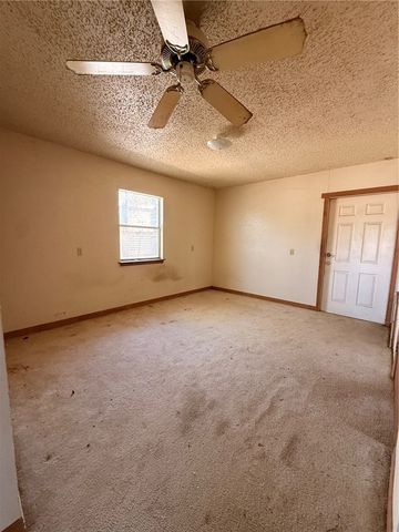 343 Stephens, Lake City, TX 78368