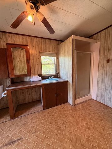 343 Stephens, Lake City, TX 78368