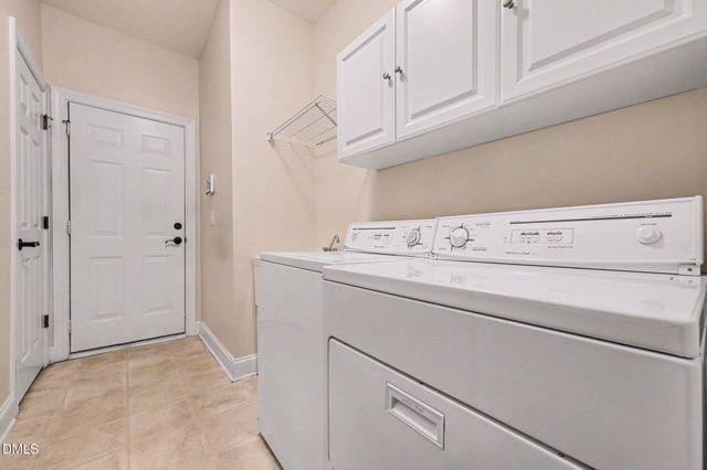 226 Muir Brook Place, Cary, NC 27519