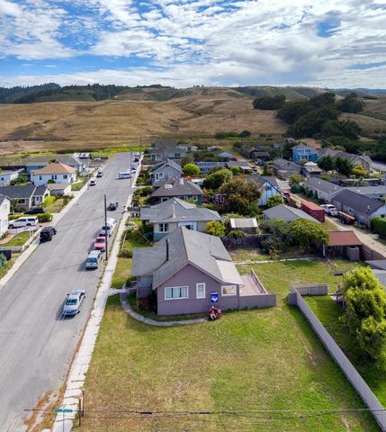 2 3rd Avenue, Davenport, CA 95017