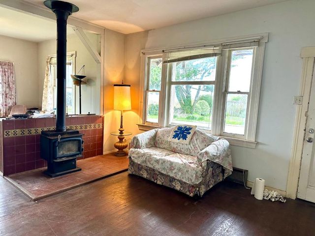 2 3rd Avenue, Davenport, CA 95017