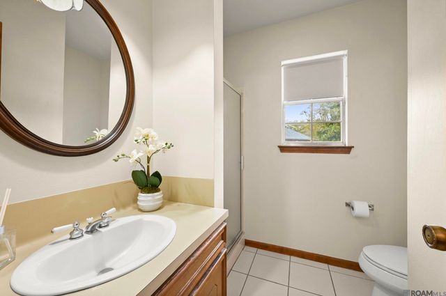 12101 Lake Ladare Ave, Baton Rouge, LA 70816