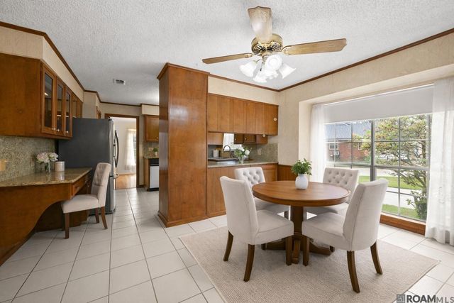 12101 Lake Ladare Ave, Baton Rouge, LA 70816