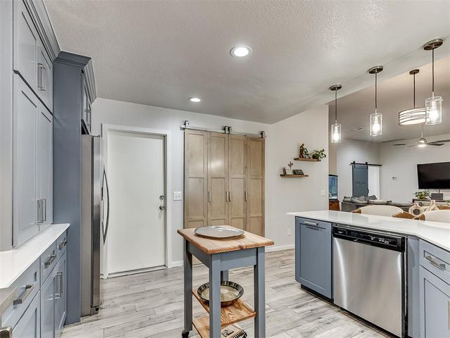701 S Greengate Drive, Yukon, OK 73099