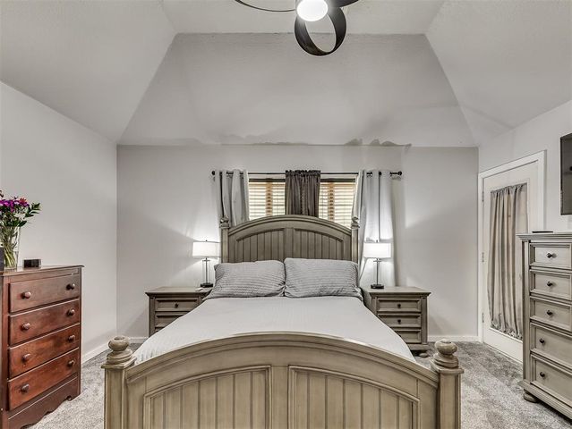 701 S Greengate Drive, Yukon, OK 73099
