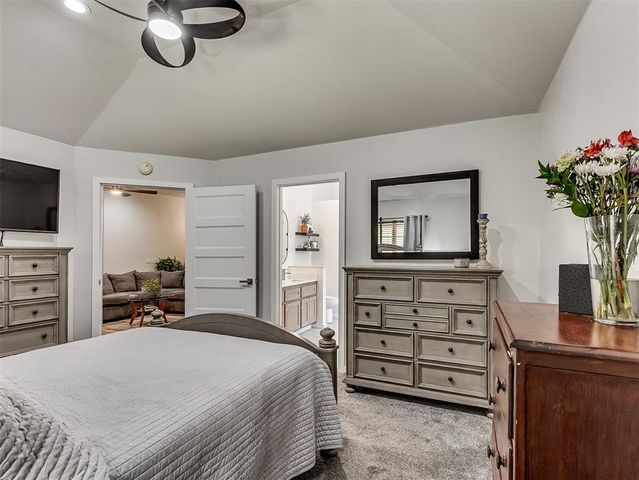 701 S Greengate Drive, Yukon, OK 73099