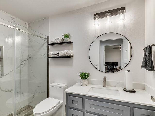 701 S Greengate Drive, Yukon, OK 73099