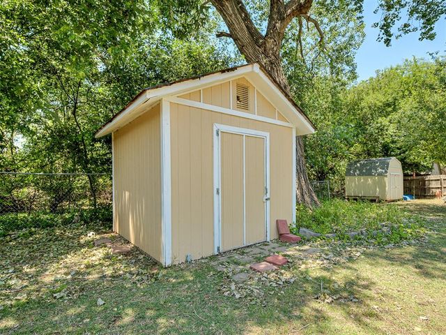 701 S Greengate Drive, Yukon, OK 73099